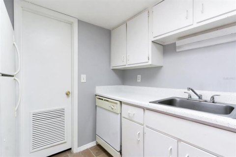 Condominio en venta en Maitland, Florida, 1 dormitorio, 70.51 m2 № 1773895 - foto 10