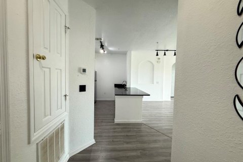 Condo in Orlando, Florida, 3 bedrooms  № 2107784 - photo 4