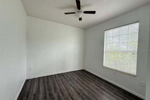 Condo in Orlando, Florida, 3 bedrooms  № 2107784 - photo 14