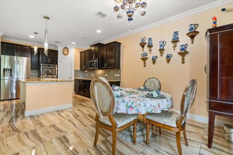 Casa en venta en Winter Garden, Florida, 5 dormitorios, 288 m2 № 1852656 - foto 11