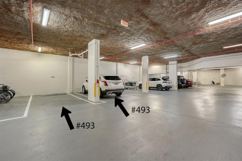 Condominio en venta en Longboat Key, Florida, 2 dormitorios, 236.9 m2 № 2098729 - foto 22