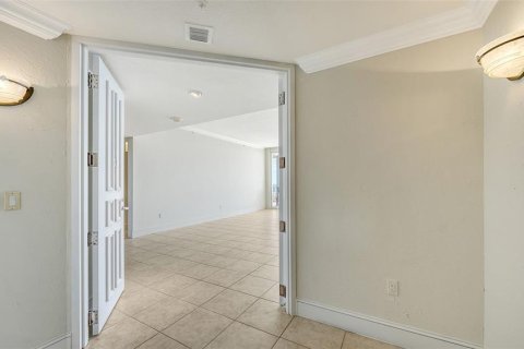 Condominio en venta en Longboat Key, Florida, 2 dormitorios, 236.9 m2 № 2098729 - foto 3
