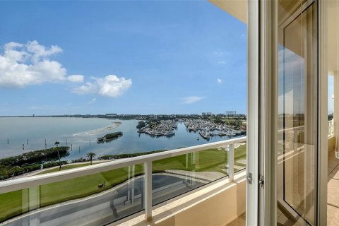 Condominio en venta en Longboat Key, Florida, 2 dormitorios, 236.9 m2 № 2098729 - foto 12