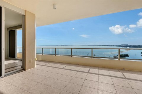 Condominio en venta en Longboat Key, Florida, 2 dormitorios, 236.9 m2 № 2098729 - foto 6