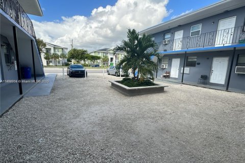 Copropriété à louer à Miami, Floride: 1 chambre, 39.3 m2 № 1946689 - photo 6