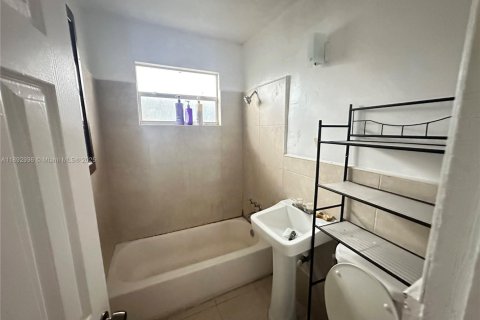 Copropriété à louer à Miami, Floride: 1 chambre, 39.3 m2 № 1946689 - photo 9