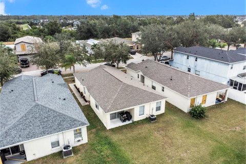 House in Gibsonton, Florida 3 bedrooms, 121.05 sq.m. № 2221027 - photo 27