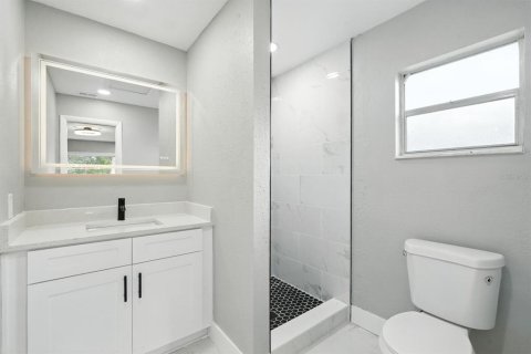 Купить виллу или дом в Порт-Оранж, Флорида 8 комнат, 139.63м2, № 1904539 - фото 23
