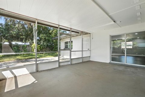 Купить виллу или дом в Порт-Оранж, Флорида 8 комнат, 139.63м2, № 1904539 - фото 29