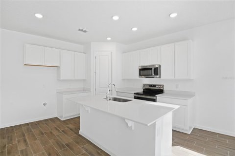 Villa ou maison à vendre à Ocala, Floride: 4 chambres, 190.54 m2 № 2415067 - photo 4