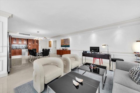 Купить кондоминиум в Бэл-Харбор, Флорида 3 спальни, 184.5м2, № 1897759 - фото 6