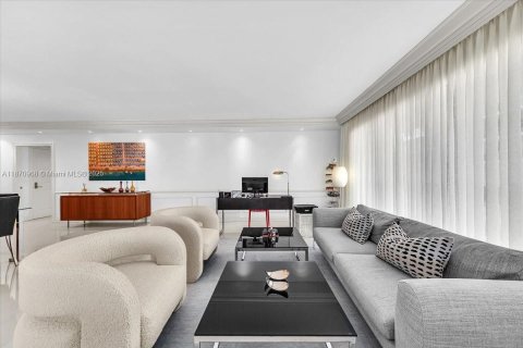 Купить кондоминиум в Бэл-Харбор, Флорида 3 спальни, 184.5м2, № 1897759 - фото 24