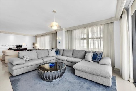 Купить кондоминиум в Бэл-Харбор, Флорида 3 спальни, 184.5м2, № 1897759 - фото 28