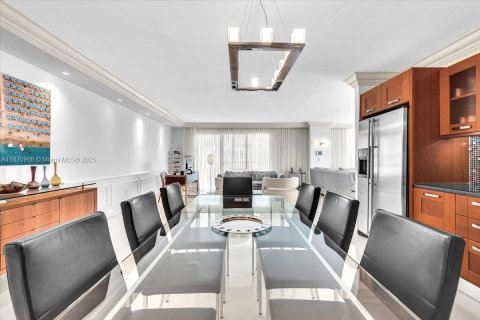 Купить кондоминиум в Бэл-Харбор, Флорида 3 спальни, 184.5м2, № 1897759 - фото 14