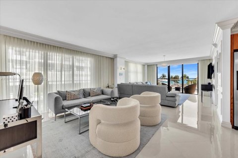 Купить кондоминиум в Бэл-Харбор, Флорида 3 спальни, 184.5м2, № 1897759 - фото 20