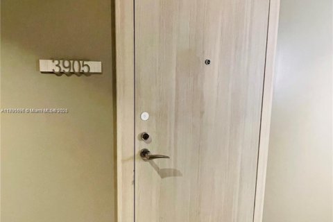 Copropriété à vendre à Miami, Floride: 1 chambre, 94.95 m2 № 1957006 - photo 6