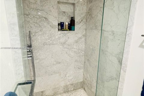 Copropriété à vendre à Miami, Floride: 1 chambre, 94.95 m2 № 1957006 - photo 13