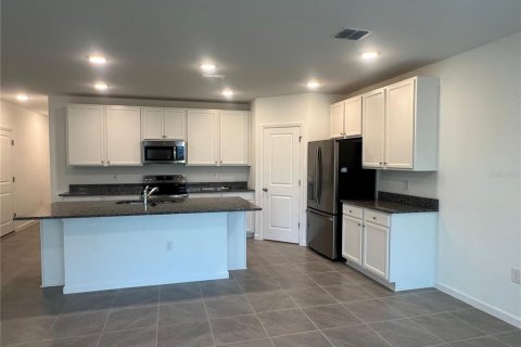 House in Ocala, Florida 3 bedrooms, 156.45 sq.m. № 2379720 - photo 8
