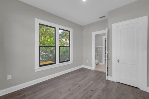 Casa en venta en Eustis, Florida, 4 dormitorios, 208.47 m2 № 2425905 - foto 7