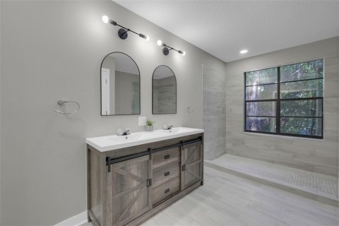 Casa en venta en Eustis, Florida, 4 dormitorios, 208.47 m2 № 2425905 - foto 14