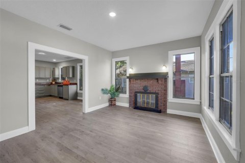 Casa en venta en Eustis, Florida, 4 dormitorios, 208.47 m2 № 2425905 - foto 28