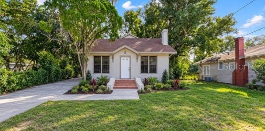 Casa en Eustis, Florida 4 dormitorios, 208.47 m2 № 2425905
