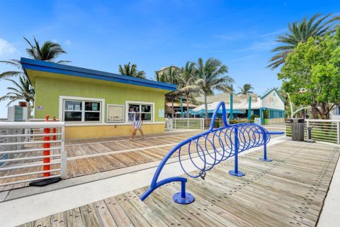 Immobilier commercial à vendre à Pompano Beach, Floride № 2145978 - photo 5