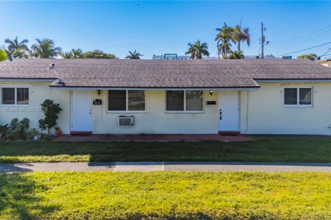 Купить коммерческую недвижимость в Дания-Бич, Флорида 155.52м2, № 1958444 - фото 16