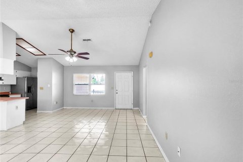 Casa en alquiler en Spring Hill, Florida, 3 dormitorios, 121.24 m2 № 1904471 - foto 6