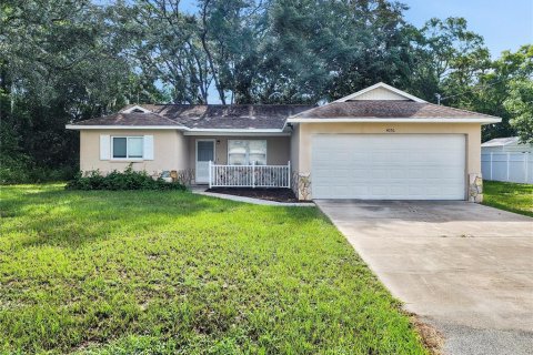 Casa en alquiler en Spring Hill, Florida, 3 dormitorios, 121.24 m2 № 1904471 - foto 1