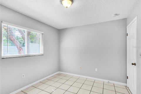 Casa en alquiler en Spring Hill, Florida, 3 dormitorios, 121.24 m2 № 1904471 - foto 10