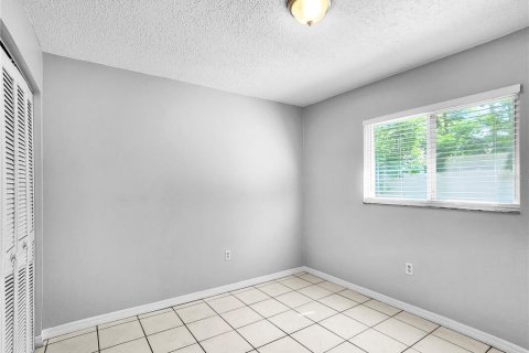 Casa en alquiler en Spring Hill, Florida, 3 dormitorios, 121.24 m2 № 1904471 - foto 8