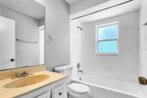 Casa en alquiler en Spring Hill, Florida, 3 dormitorios, 121.24 m2 № 1904471 - foto 14