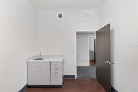 Commercial property in Gainesville, Florida 875.79 sq.m. № 1901672 - photo 30