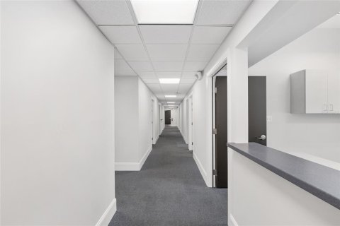 Immobilier commercial à louer à Gainesville, Floride: 875.79 m2 № 1901672 - photo 27