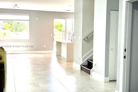 Adosado en venta en Doral, Florida, 3 dormitorios, 168.71 m2 № 2014464 - foto 3