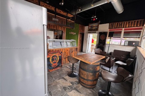 Immobilier commercial à vendre à Opa-locka, Floride № 1897015 - photo 6