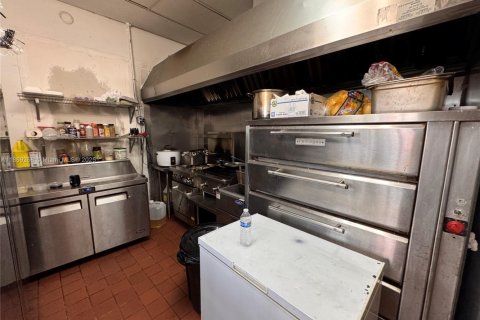 Immobilier commercial à vendre à Opa-locka, Floride № 1897015 - photo 8