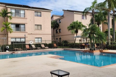 Condo in Davie, Florida, 2 bedrooms  № 1818500 - photo 17