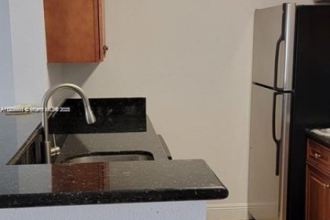 Condo in Davie, Florida, 2 bedrooms  № 1818500 - photo 14