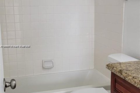 Condo in Davie, Florida, 2 bedrooms  № 1818500 - photo 11
