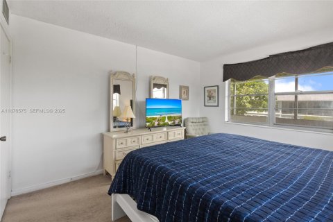 Condominio en alquiler en Deerfield Beach, Florida, 2 dormitorios, 76.18 m2 № 2076899 - foto 28