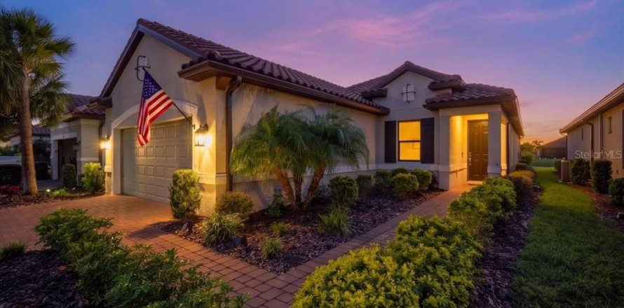 Villa ou maison à Palmetto, Floride 3 chambres, 168.34 m2 № 2418415