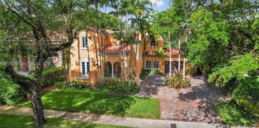 Casa en Coral Gables, Florida 4 dormitorios, 276.11 m2 № 2063151