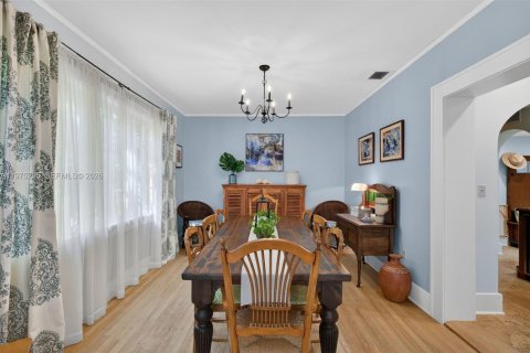 Casa en alquiler en Coral Gables, Florida, 4 dormitorios, 276.11 m2 № 2063151 - foto 18