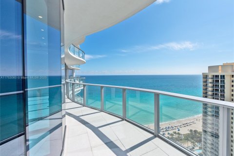 Copropriété à vendre à Sunny Isles Beach, Floride: 2 chambres, 192.31 m2 № 1977613 - photo 8