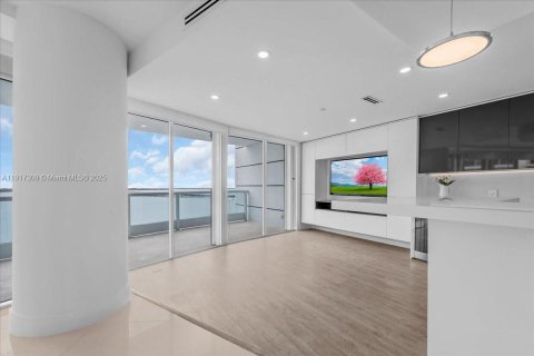 Copropriété à vendre à Miami, Floride: 3 chambres, 241.55 m2 № 1973470 - photo 8