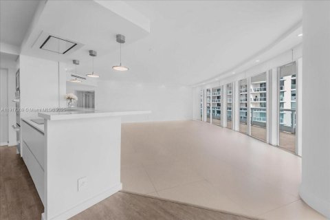 Copropriété à vendre à Miami, Floride: 3 chambres, 241.55 m2 № 1973470 - photo 26