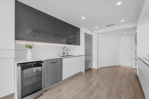 Copropriété à vendre à Miami, Floride: 3 chambres, 241.55 m2 № 1973470 - photo 21