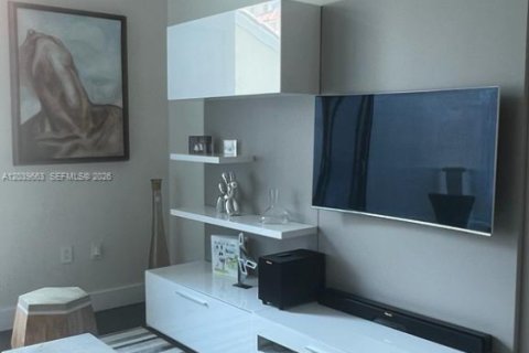 Copropriété à louer à Miami, Floride: 2 chambres, 110.46 m2 № 2089469 - photo 4